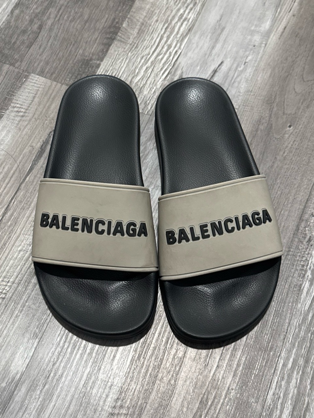 Balenciaga women’s pool slide